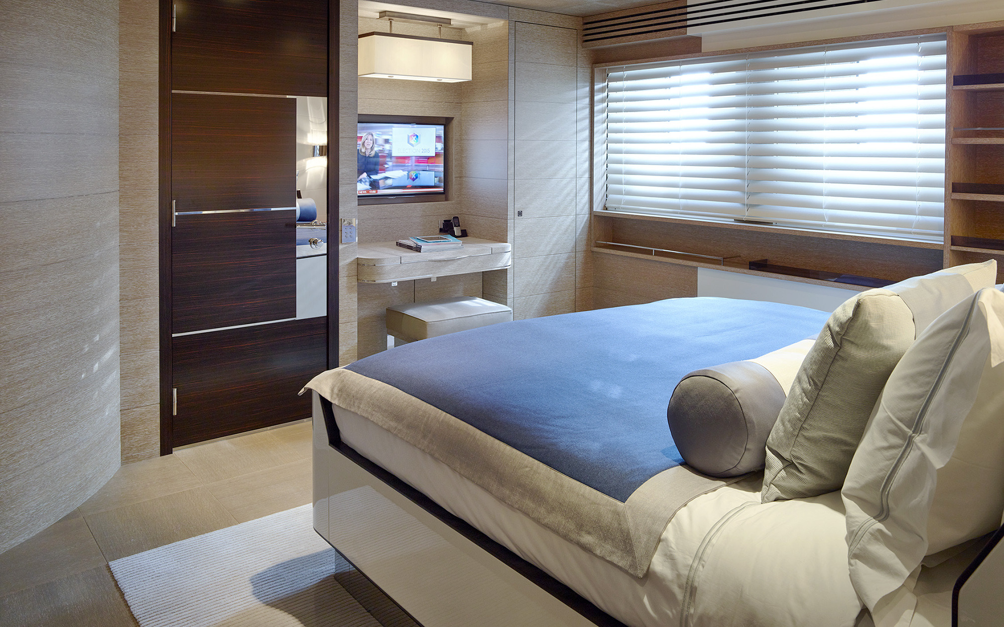 [MOTOR-YACHT-M-HEESEN-CUSTOM-DISPLACEMENT-YACHT]-11609-2.jpg