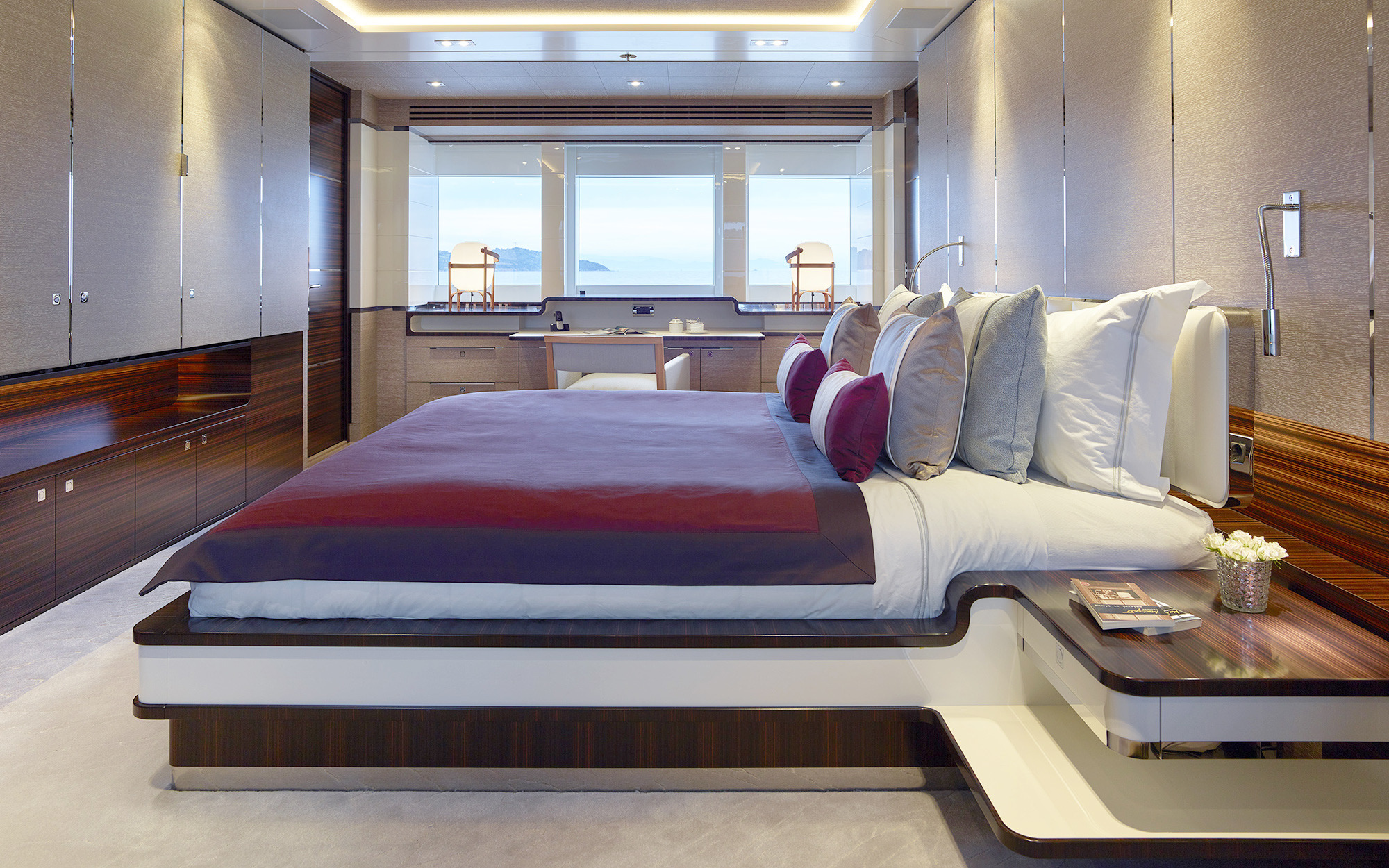 [MOTOR-YACHT-M-HEESEN-CUSTOM-DISPLACEMENT-YACHT]-11609-5.jpg