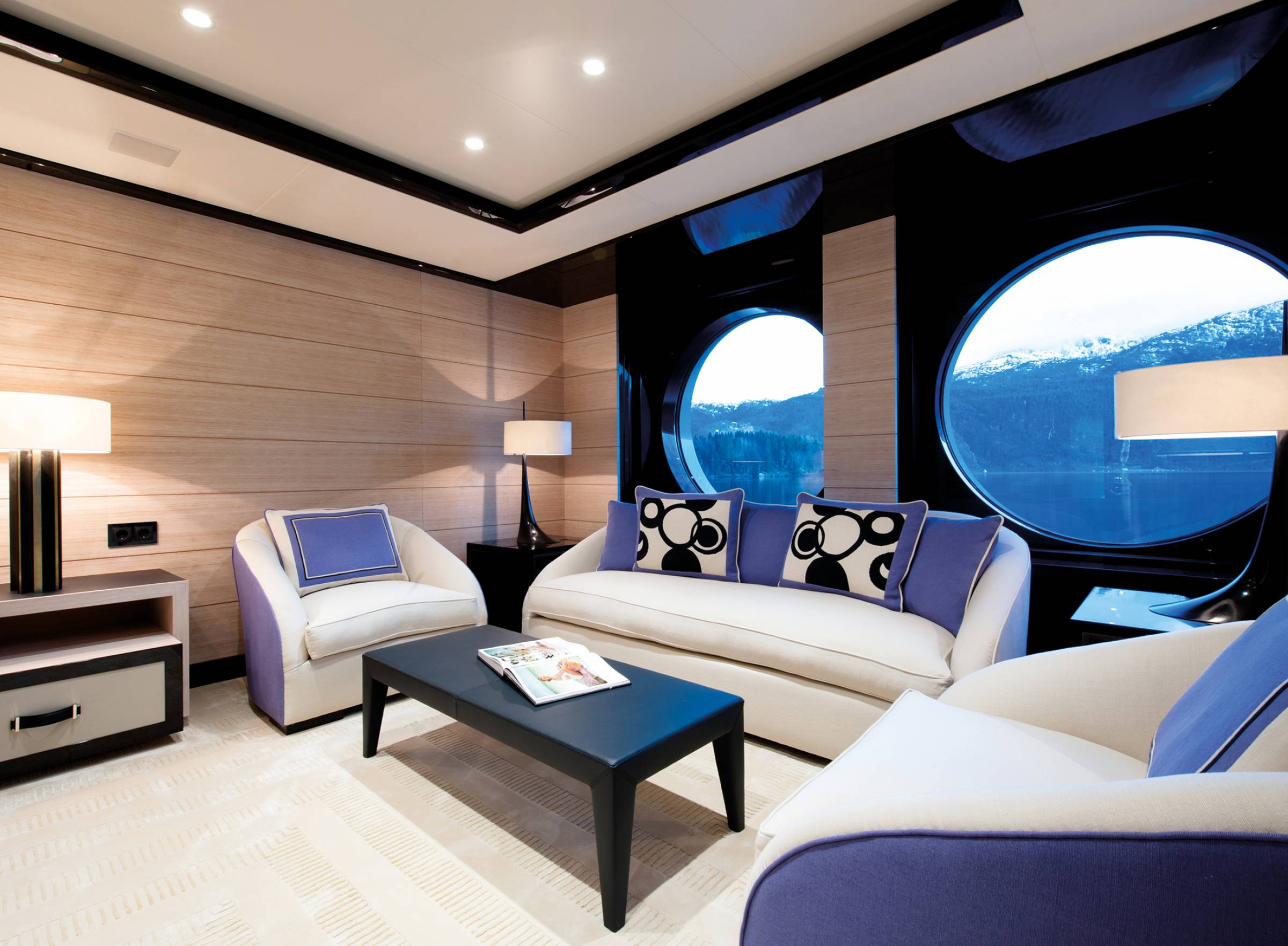 [MOTOR-YACHT-MADAME-KATE-COPY]-10533-17.jpg