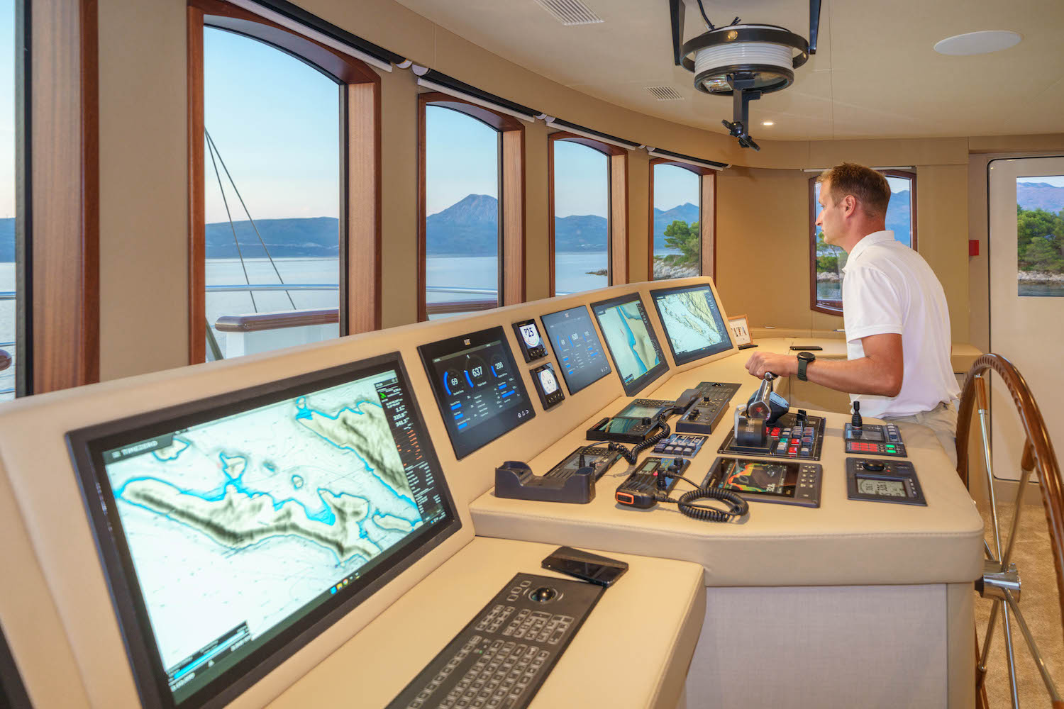 [MOTOR-YACHT-MAIA]-15232-25.jpg