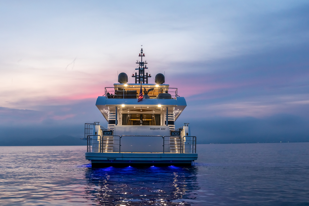 [MOTOR-YACHT-MIA-EX-MAJESTY]-12135-2.jpg