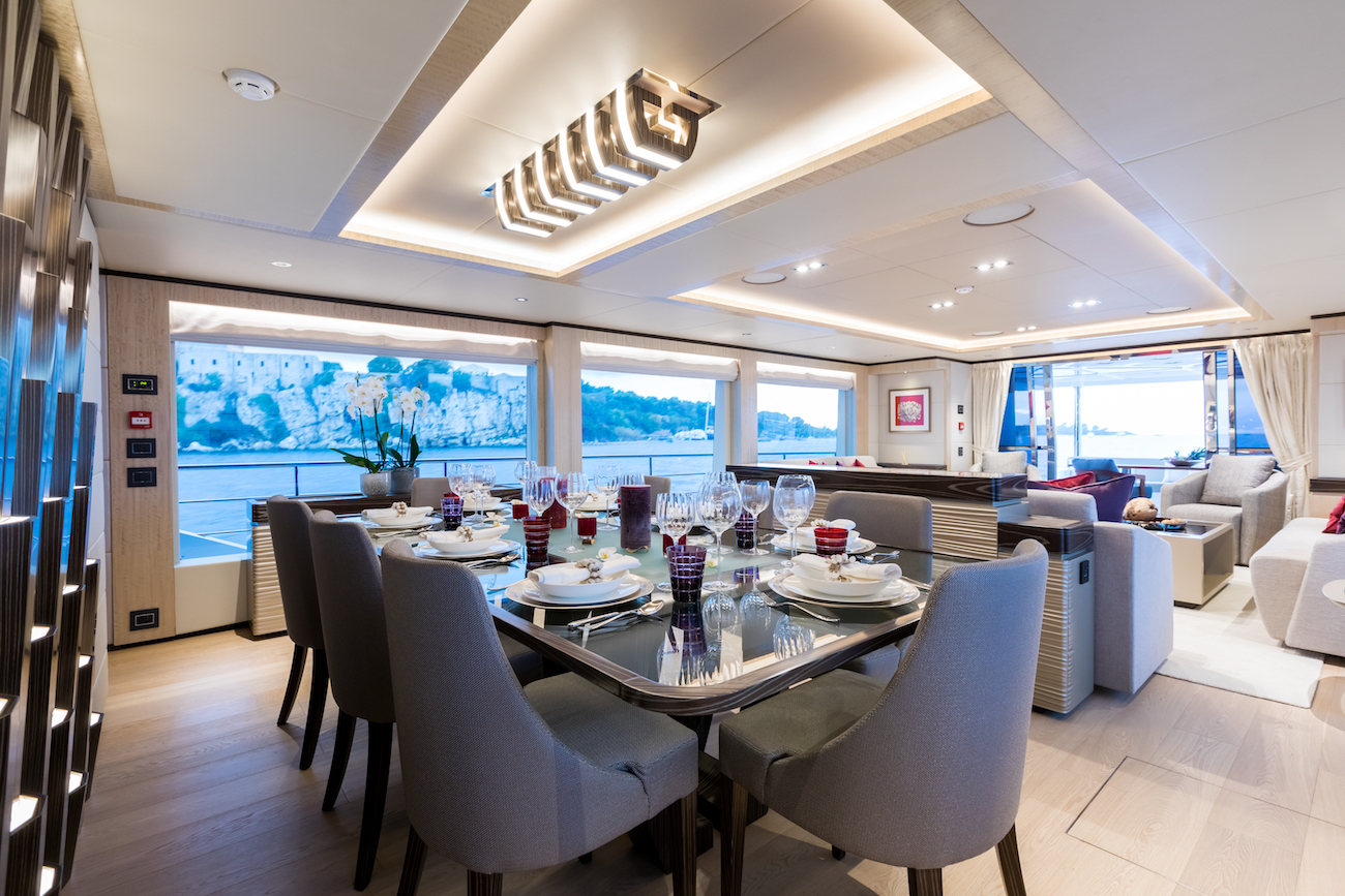 [MOTOR-YACHT-MIA-EX-MAJESTY]-12135-5.jpg