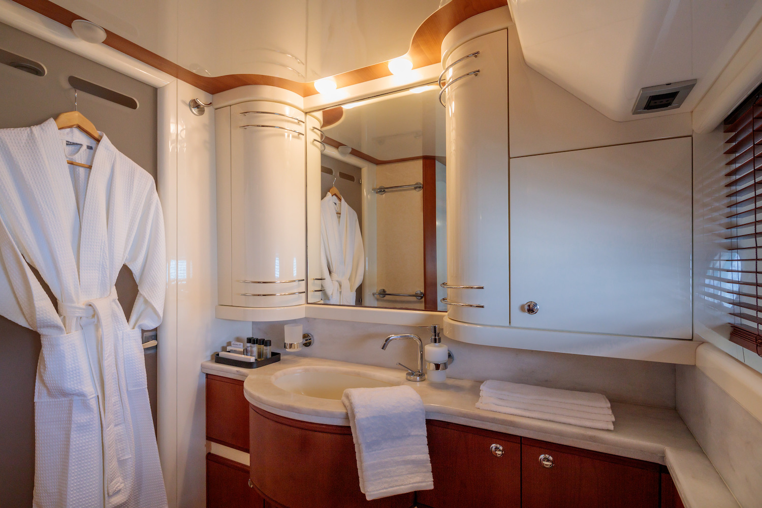 [MOTOR-YACHT-MY-WAY]-13827-18.jpg