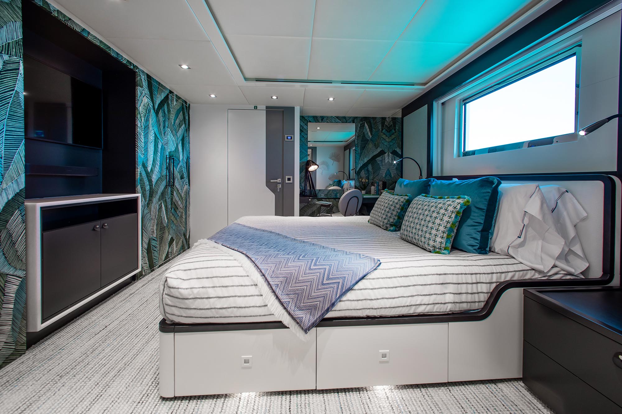 [MOTOR-YACHT-PROJECT-SERENITAS-II]-10612-27.jpg