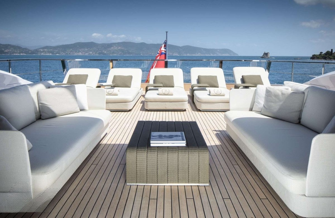[MOTOR-YACHT-SEVENS-SINS-M]-10426-13.jpg
