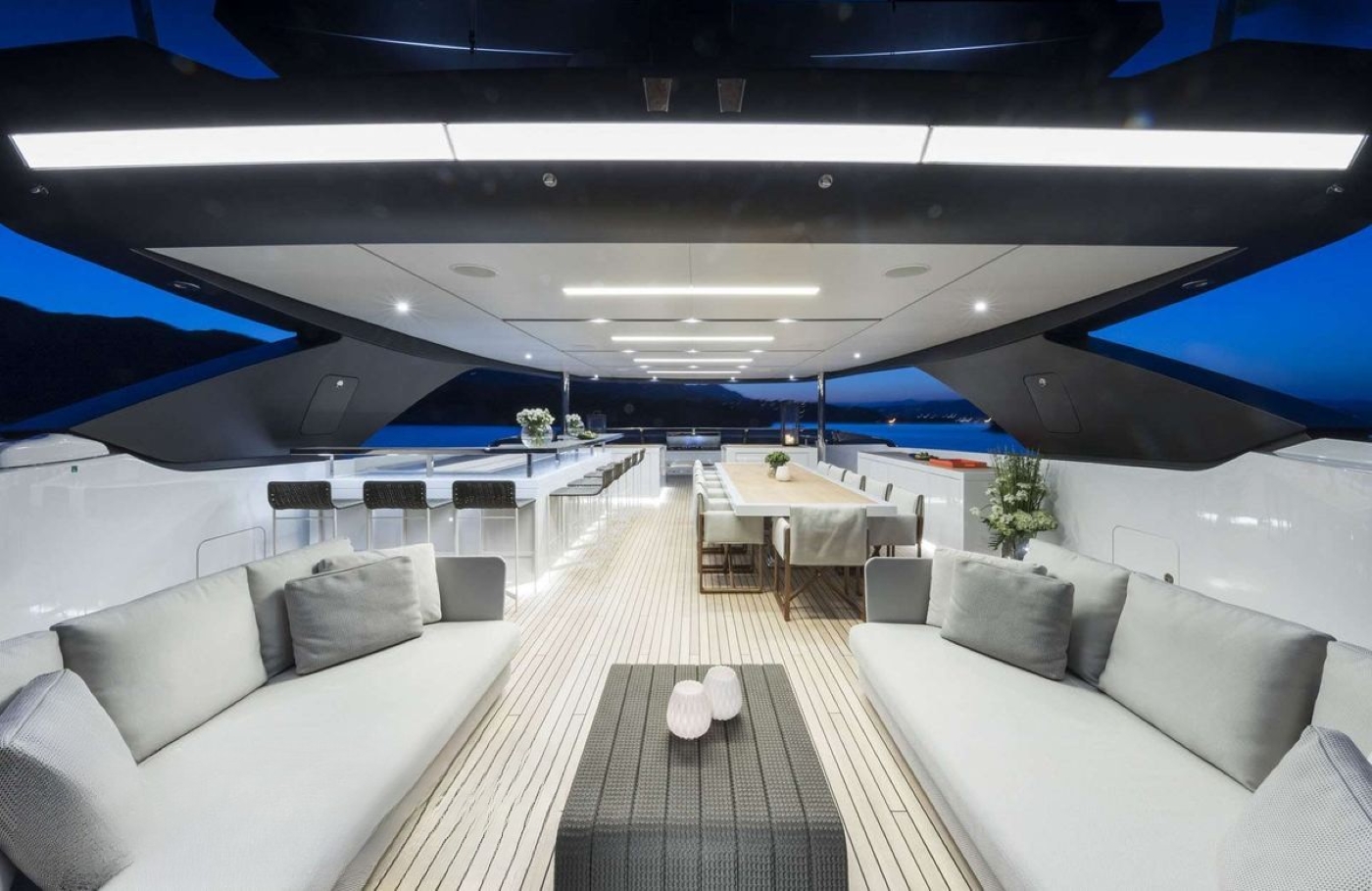 [MOTOR-YACHT-SEVENS-SINS-M]-10426-14.jpg
