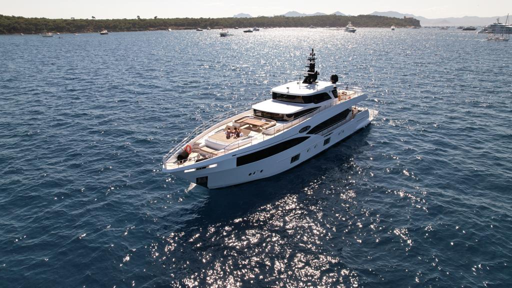[MOTOR-YACHT-SVETLANA-MAJESTY]-12212-11.jpg