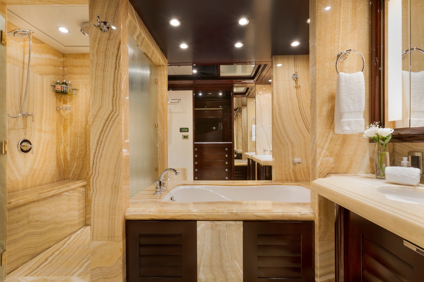 [MOTOR-YACHT-TRENDING-EX-VANGO]-10486-48.jpg