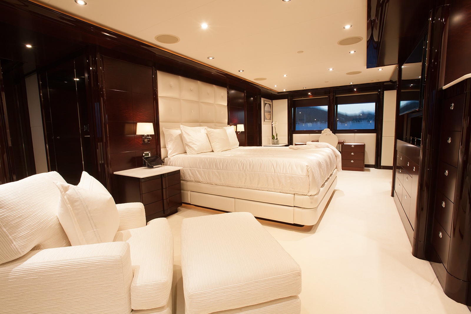 [MOTOR-YACHT-TRENDING-EX-VANGO]-10486-73.jpg