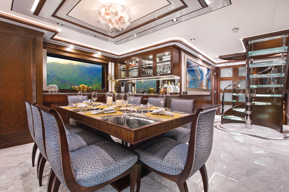 [MOTOR-YACHT-VIVIRAE]-10626-2.jpg