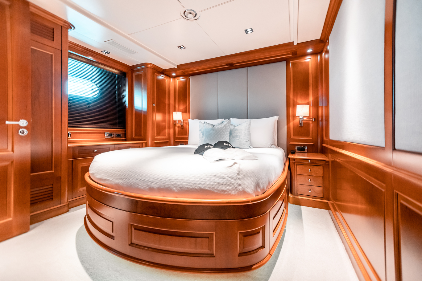 [MOTOR-YACHTBEVERLEY]-1484-23.jpg