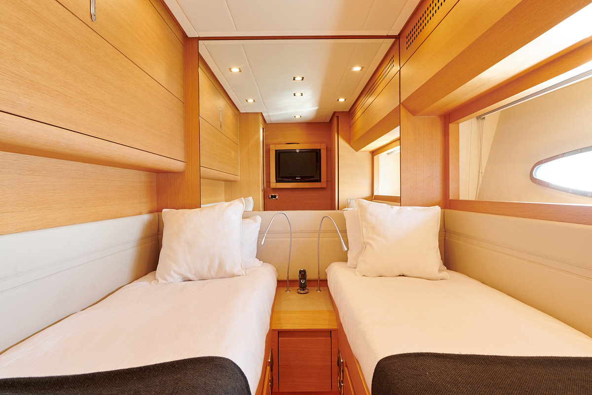 [MY-HALLEY]-13467-41.jpg