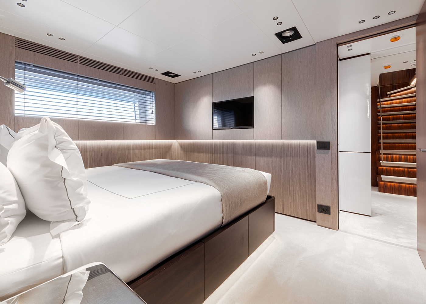 [MY-M-BENETTI-MOTOR-YACHT]-13958-11.jpg