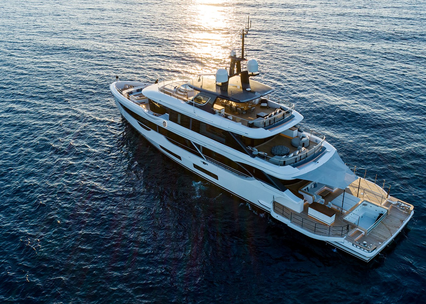 [MY-M-BENETTI-MOTOR-YACHT]-13958-4.jpg