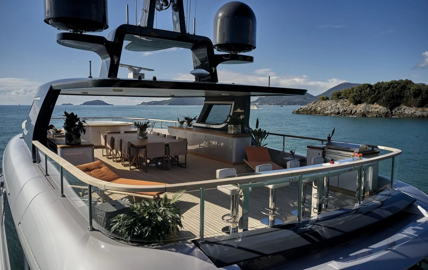 [MY-M-BENETTI-OASIS-SUPERYACHT-TOSUN]-15054-3.jpg