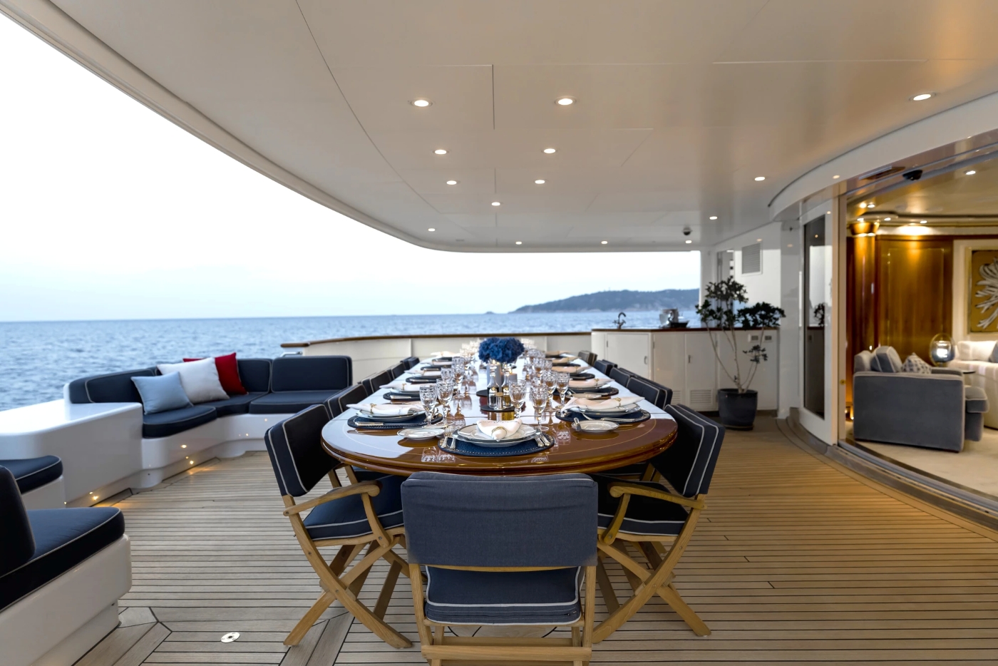 [MY-M-FEADSHIP-SUPERYACHT]-14713-21.jpg