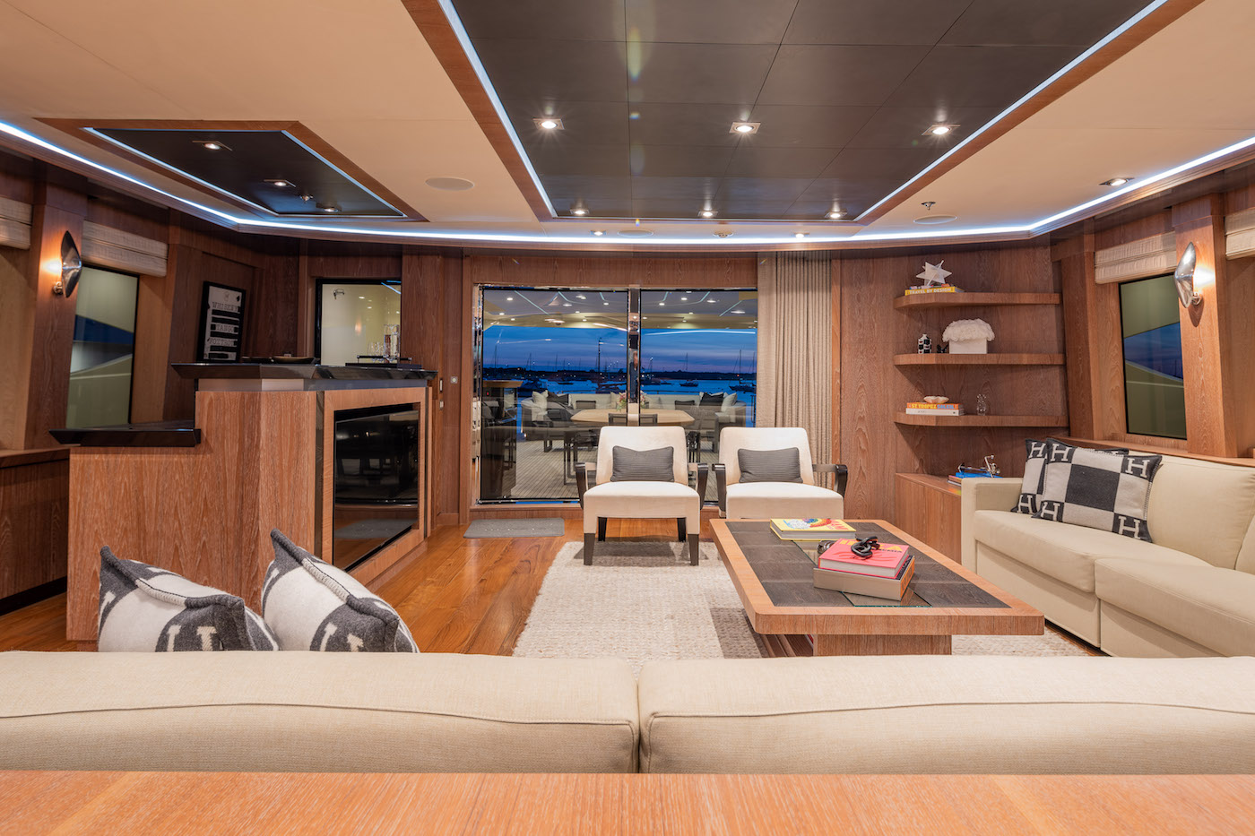[MY-M-PALMER-JOHNSON-SUPERYACHT-STEALTH]-15422-5.jpg