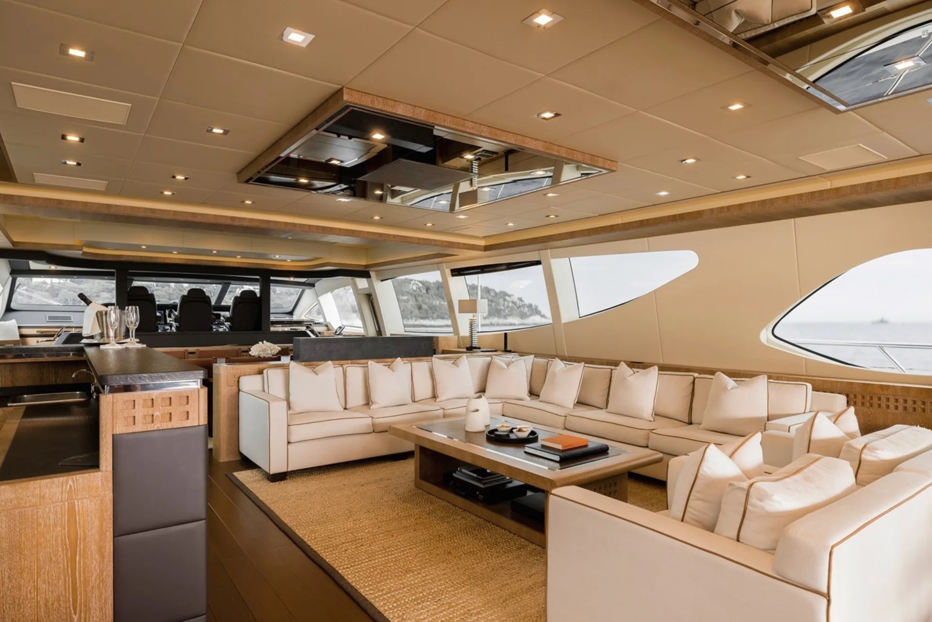 [MY-ROYALE-X-EX-MISS-MONEYPENNY-V-MISUNDERSTOOD-COPY]-15456-9.jpg