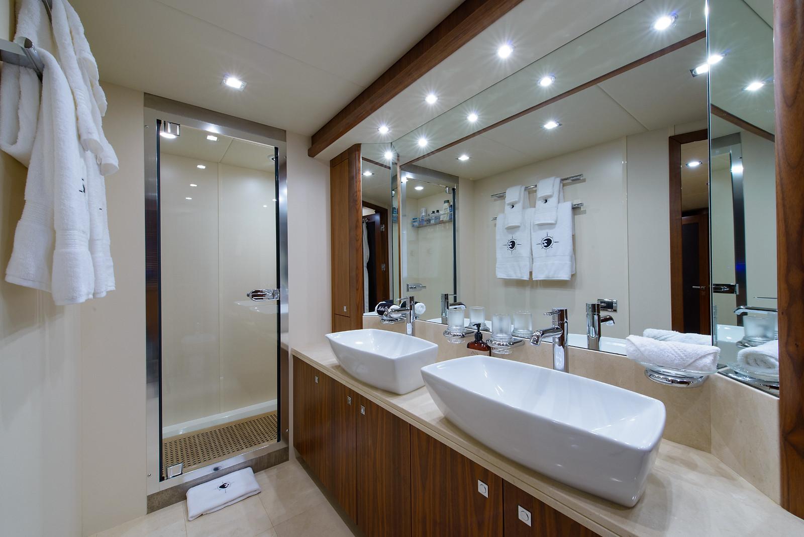 [MYBUZZ]-1700-10.jpg