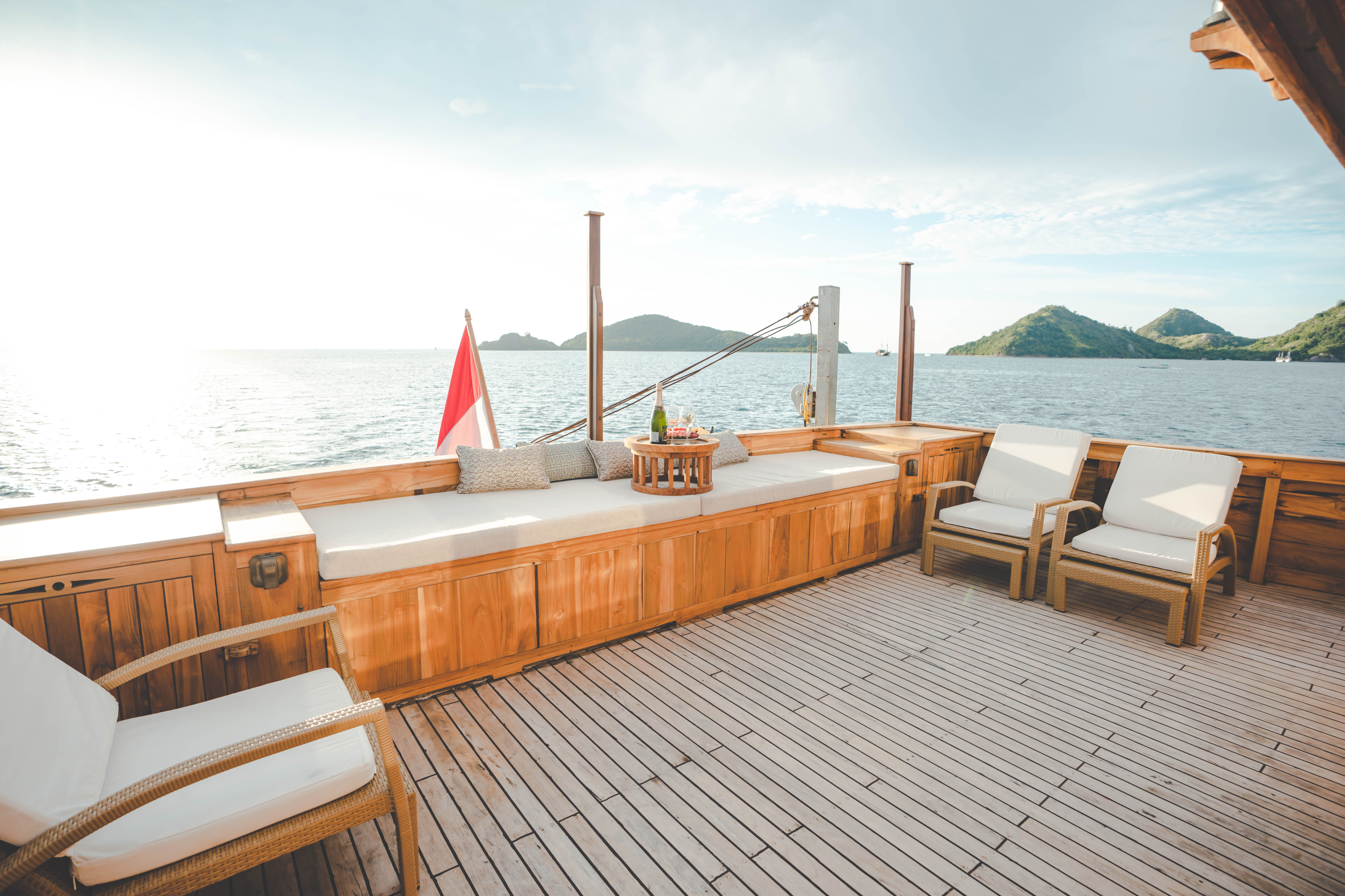 [PHINISI-EXPLORER-YACHT-MISCHIEF]-10093-9.jpg