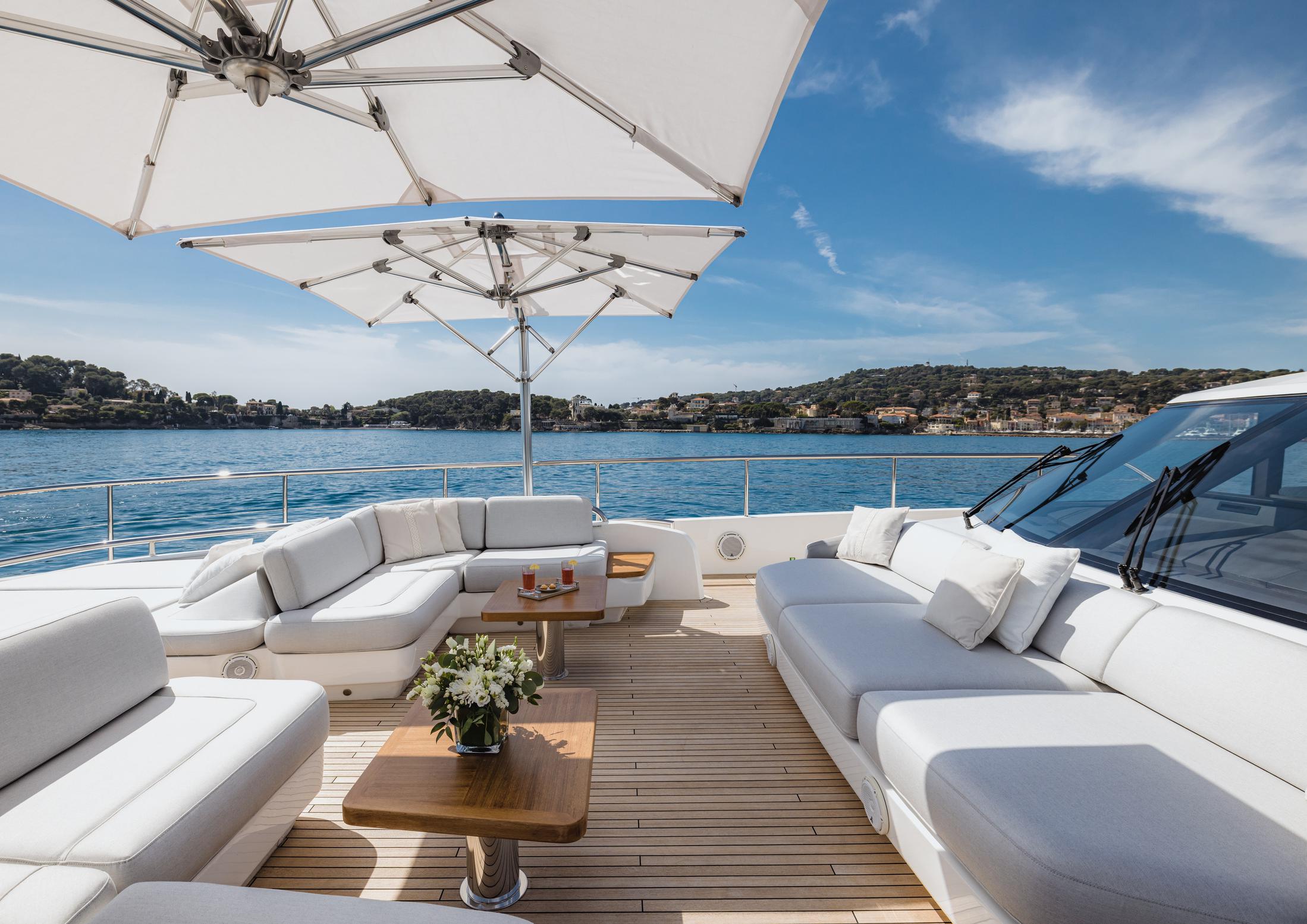 [RIVIERA-LIVING-EX-LADY-SORAYA-WHITE-DREAM]-14254-16.jpg