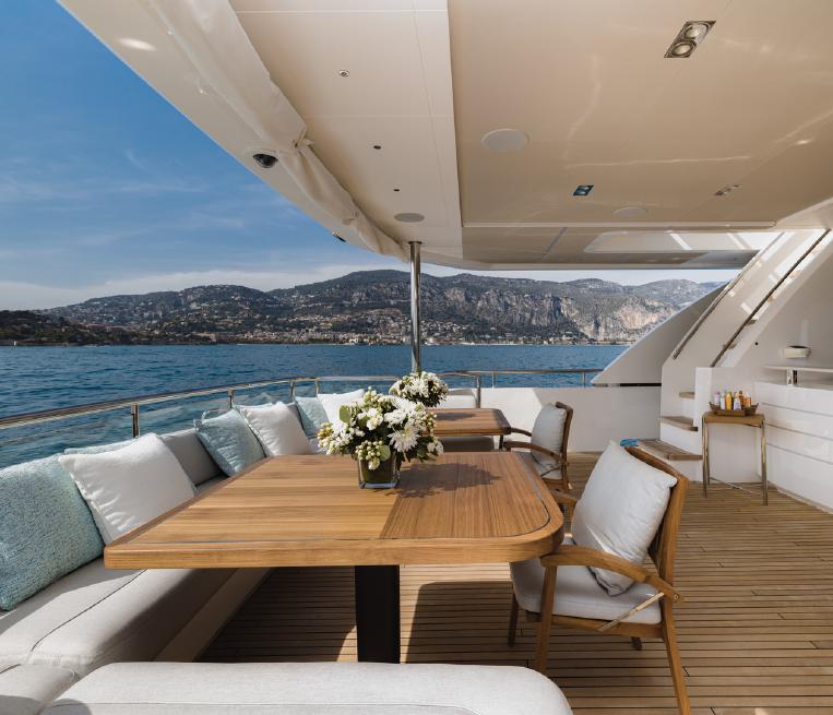[RIVIERA-LIVING-EX-LADY-SORAYA-WHITE-DREAM]-14254-2.jpg