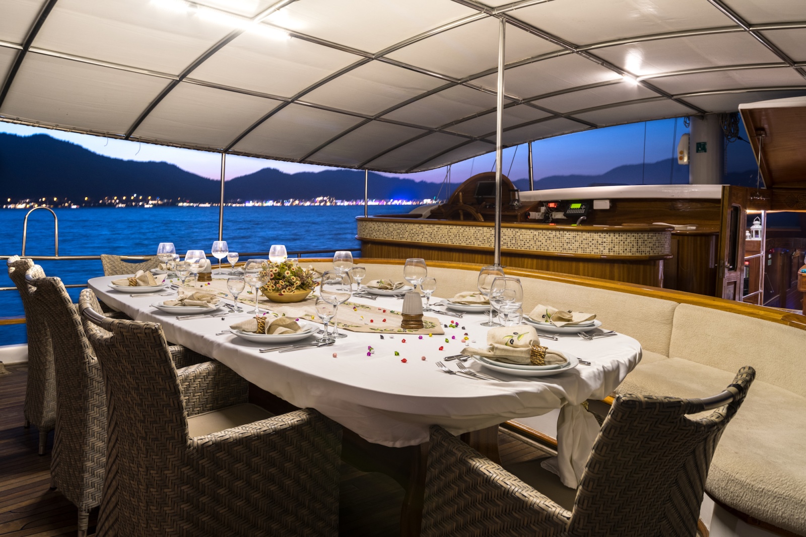 [S-NUR-TAYLAN]-12246-3.jpg