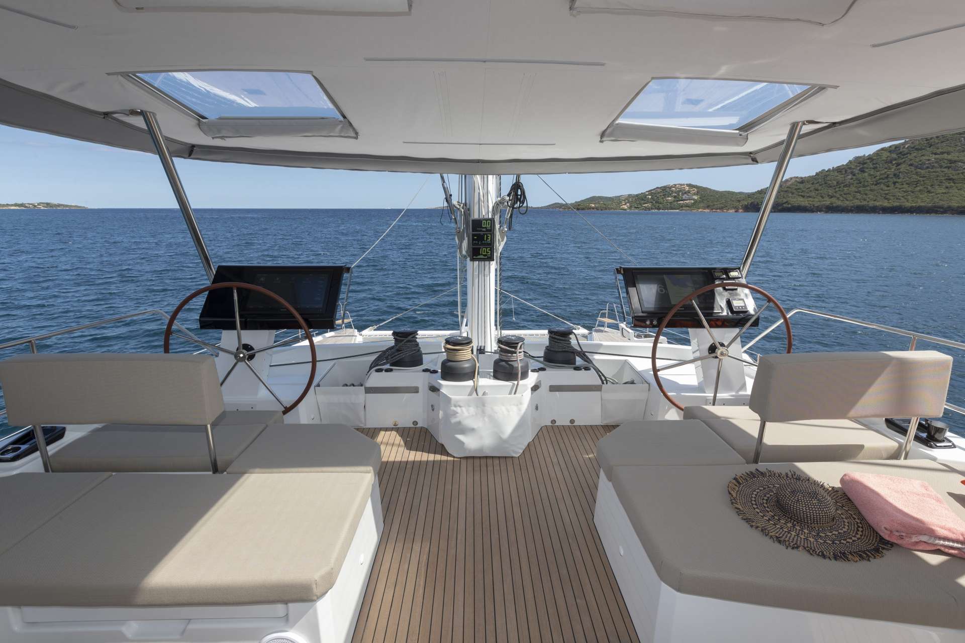[SAILING-CATAMARAN-NUMBER-ONE]-12254-7.jpg