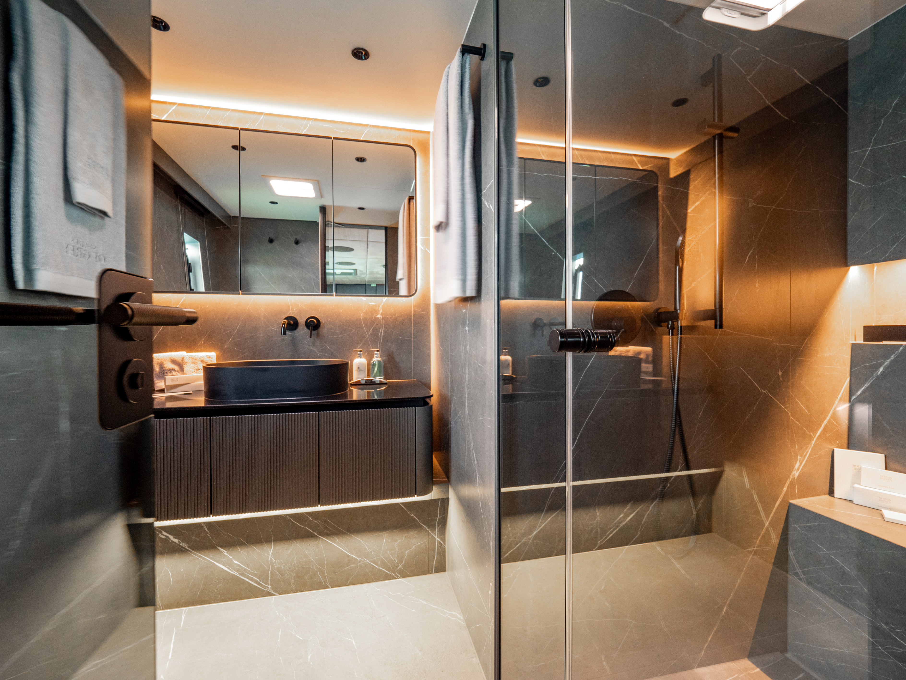 [SY-SHADES-OF-GREY]-14993-8.jpg