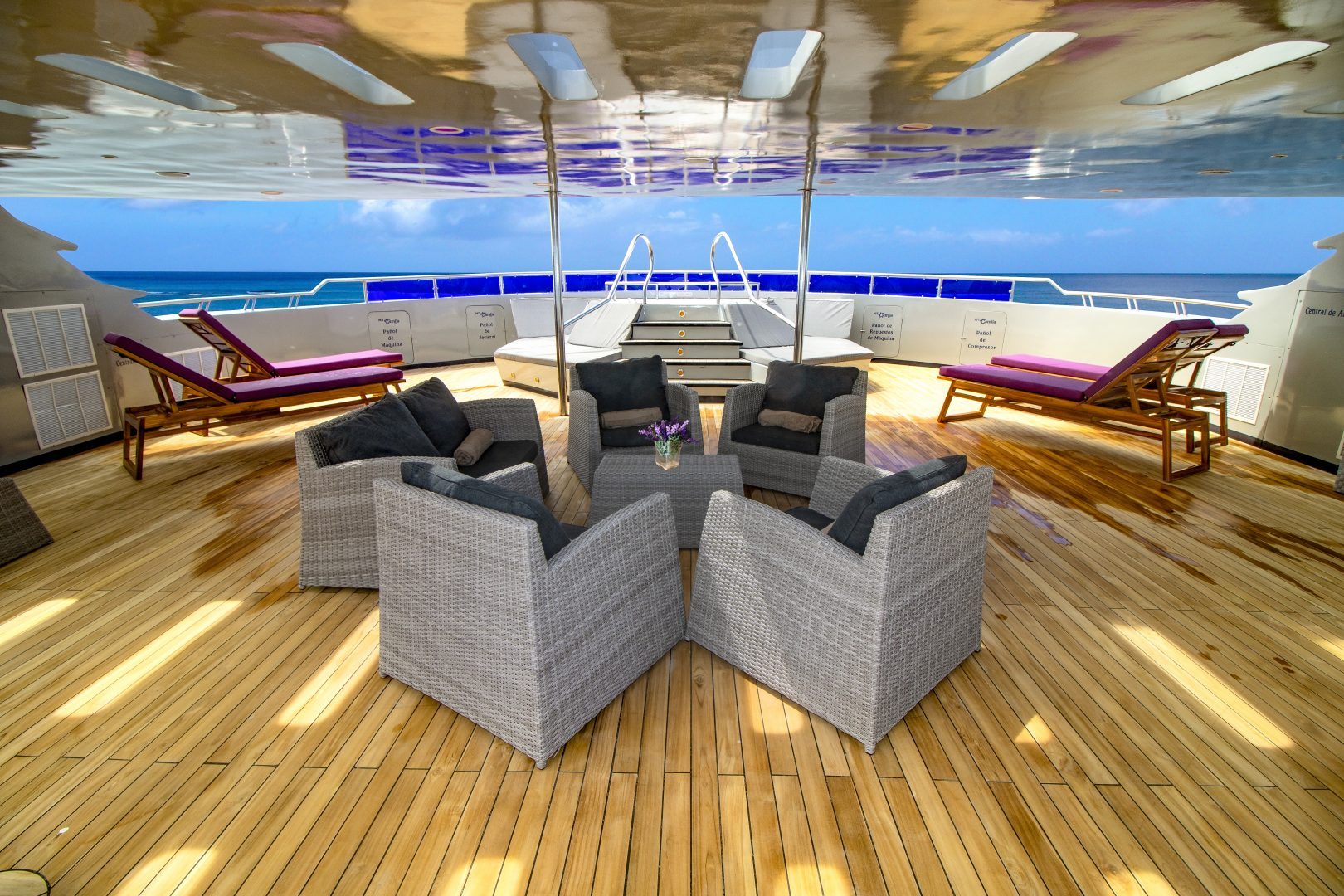 [TRIMARAN-LUXURY-YACHT-CAMILLA]-13830-3.jpg