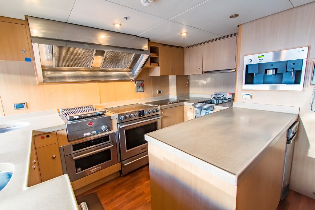 [YACHT-CABERNET]-12668-8.jpg