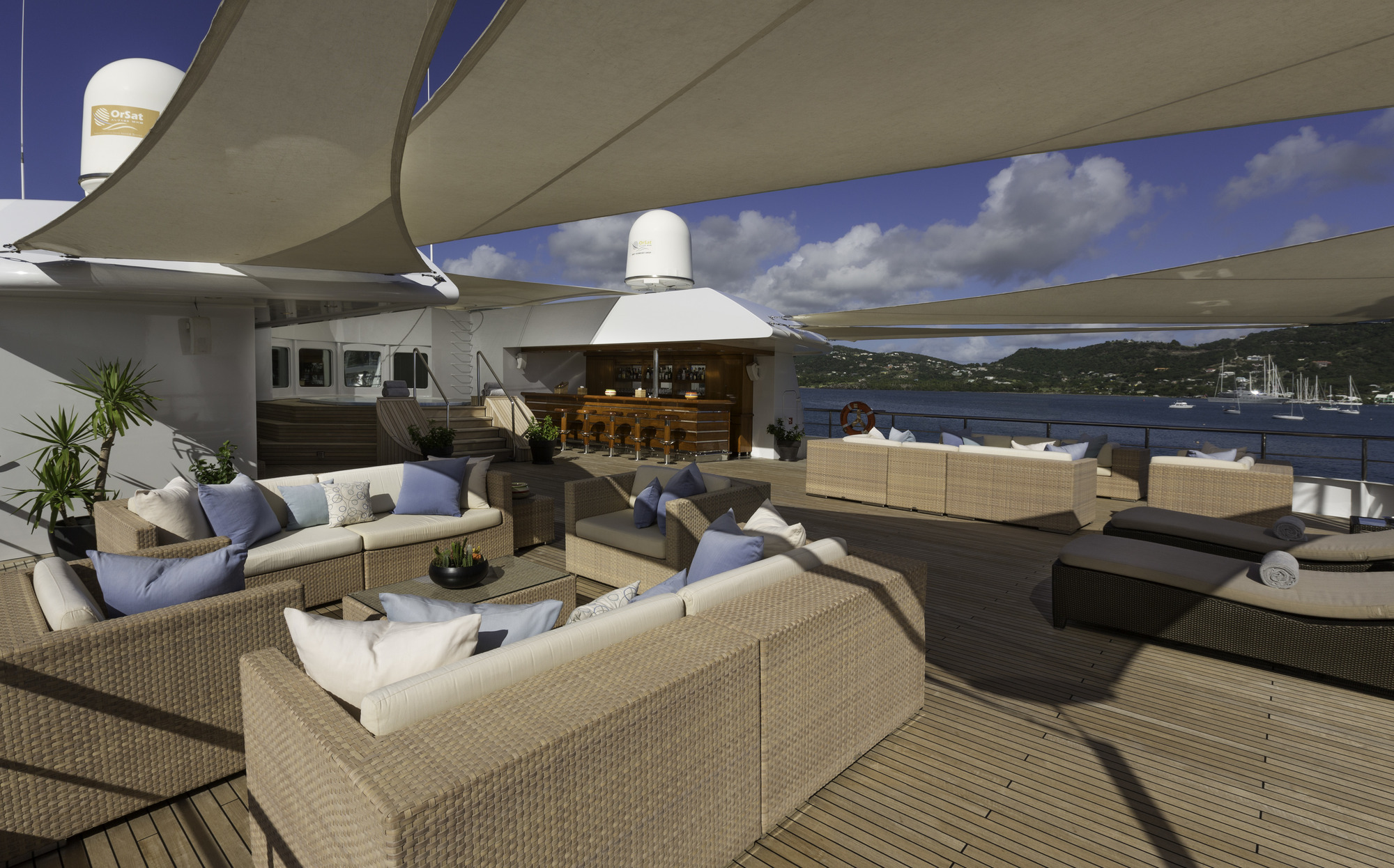 [YACHT-LAUREN-L]-1040-14.jpg