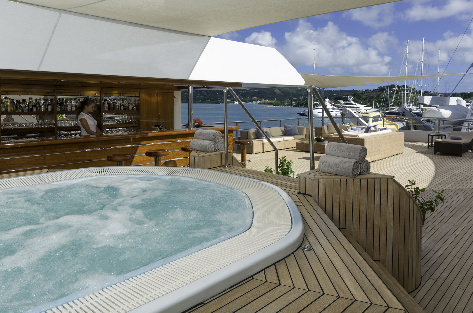 [YACHT-LAUREN-L]-1040-18.jpg