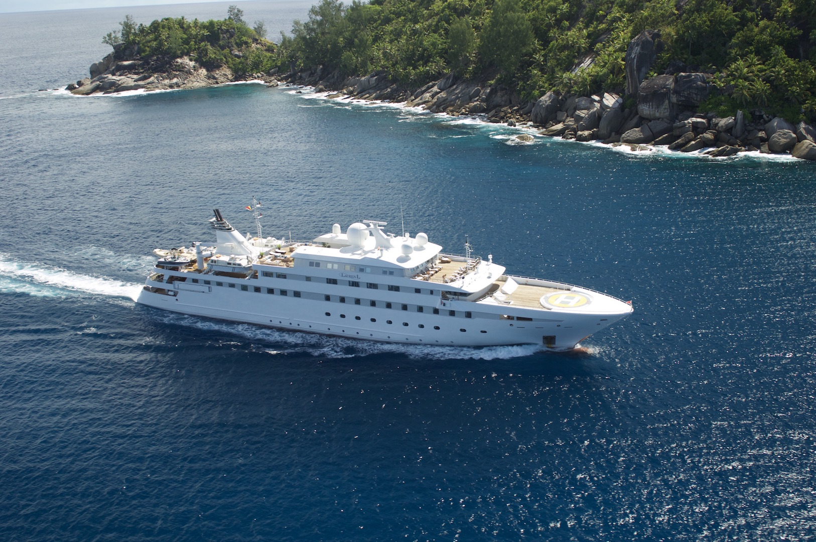 [YACHT-LAUREN-L]-1040-2.jpg