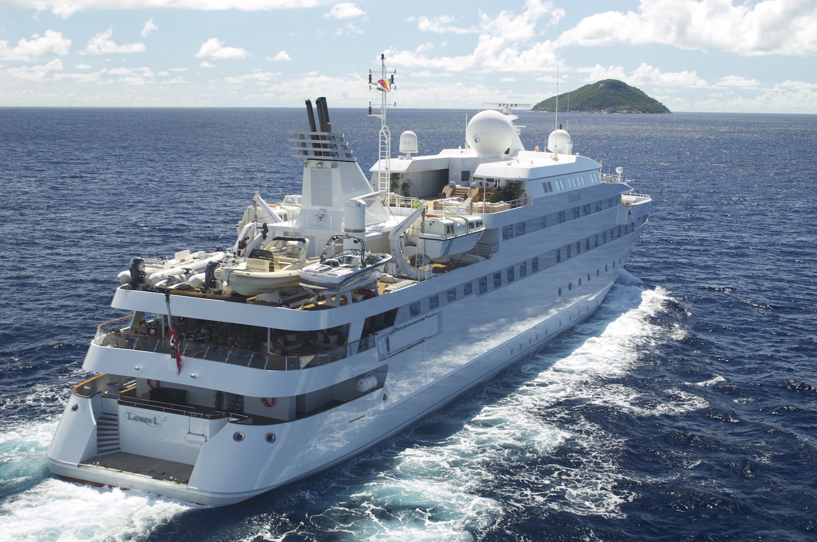 [YACHT-LAUREN-L]-1040-4.jpg