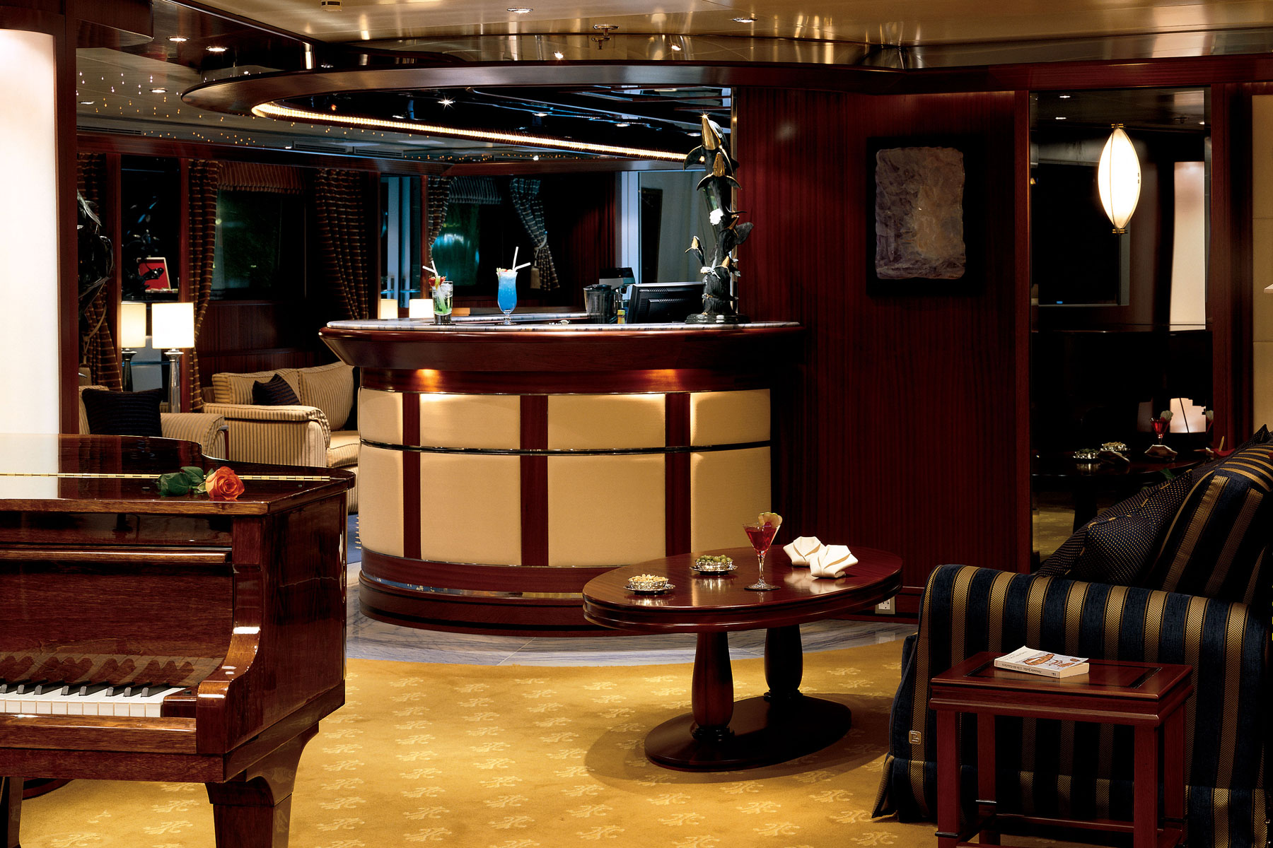 [YACHT-LAUREN-L]-1040-41.jpg