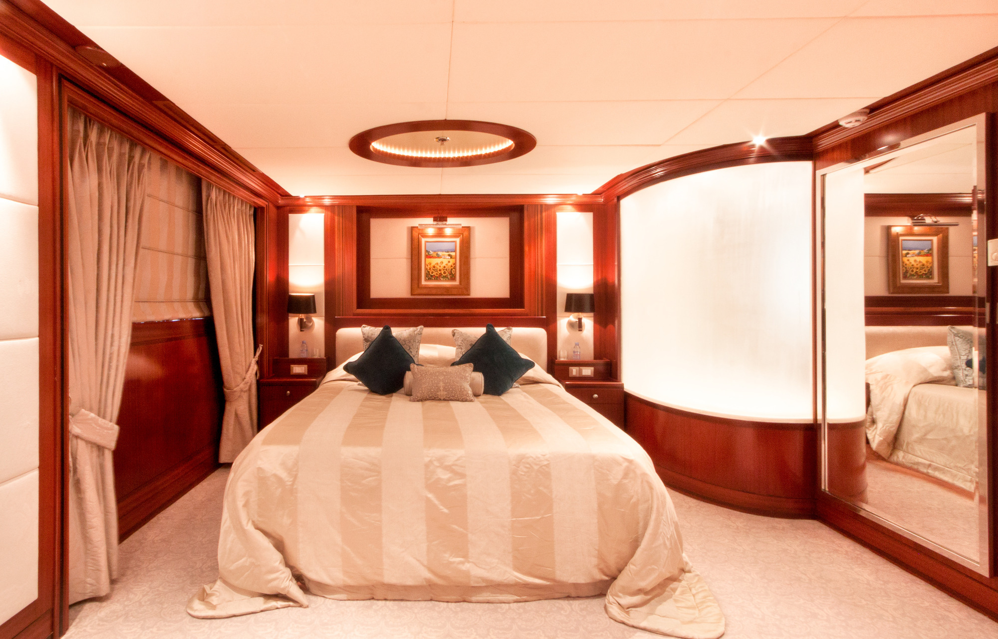 [YACHT-LAUREN-L]-1040-56.jpg