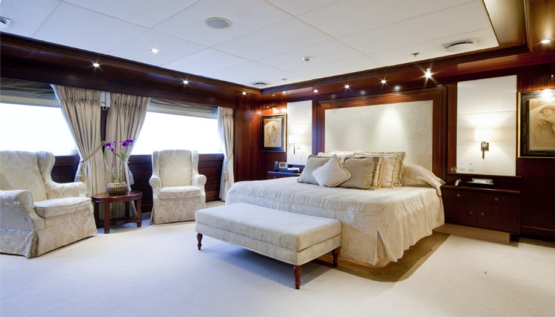 [YACHT-LAUREN-L]-1040-57.jpg