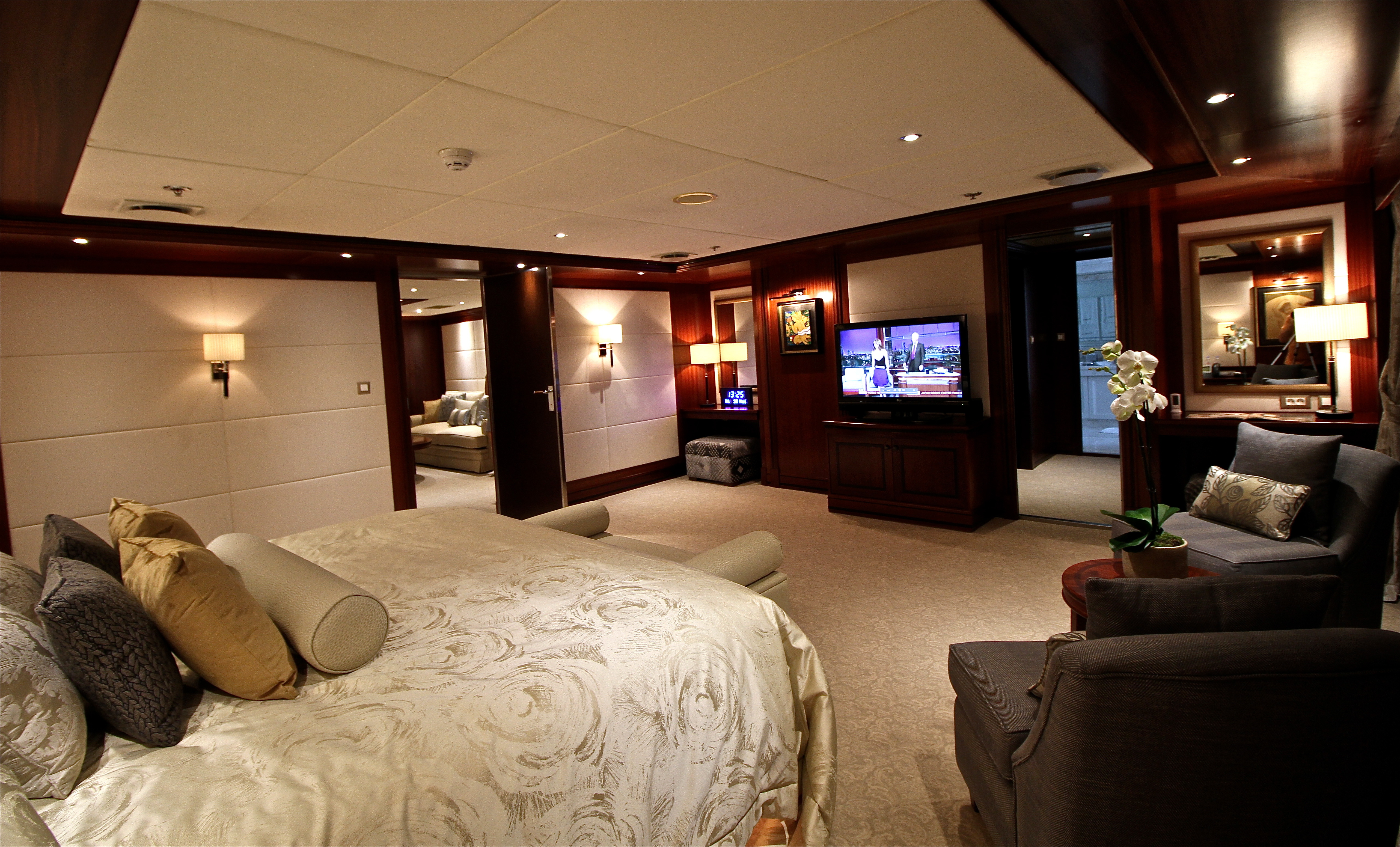 [YACHT-LAUREN-L]-1040-58.jpg