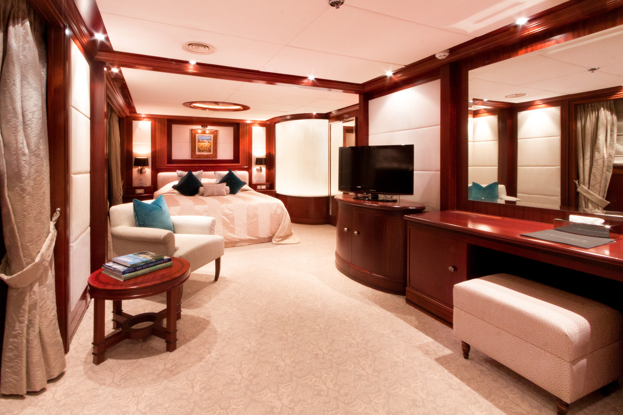 [YACHT-LAUREN-L]-1040-59.jpg