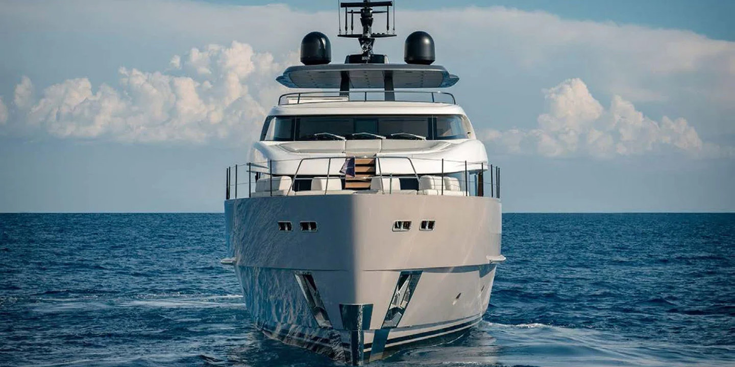 02 Motor yacht PENGUINS.jpg