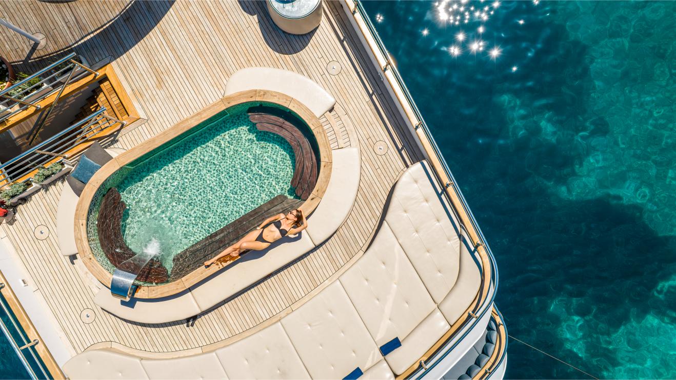 02-Sundeck (1).jpg
