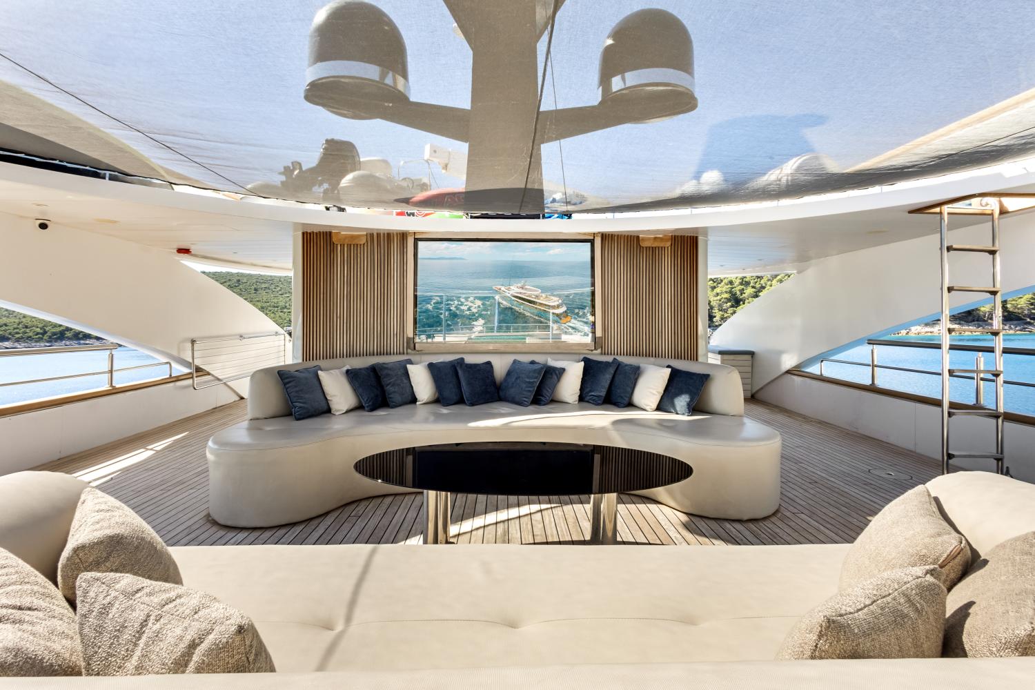 02-Sundeck (4).jpg