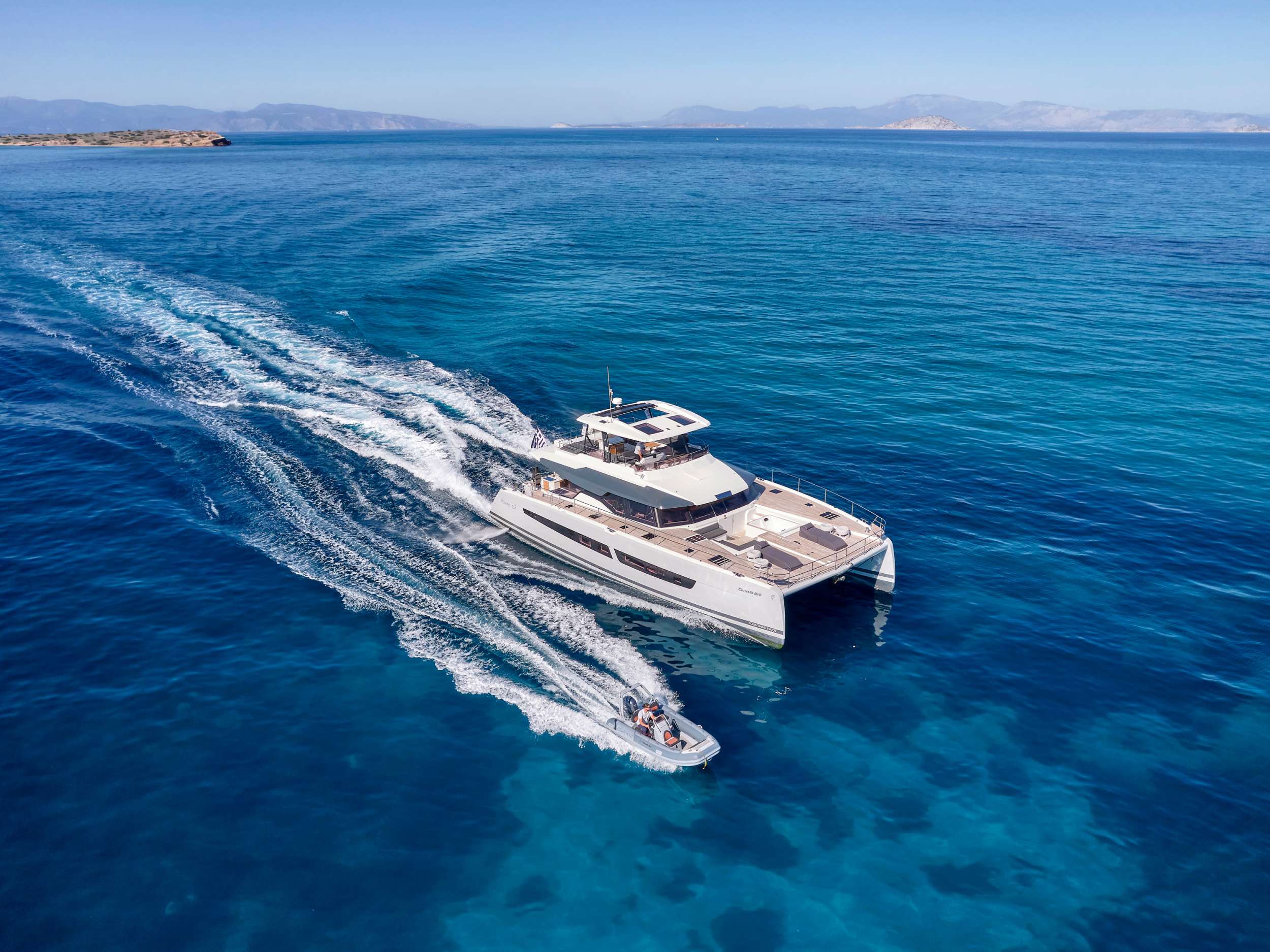 1.1 Luxury yacht CHRISTAL MIO.jpg