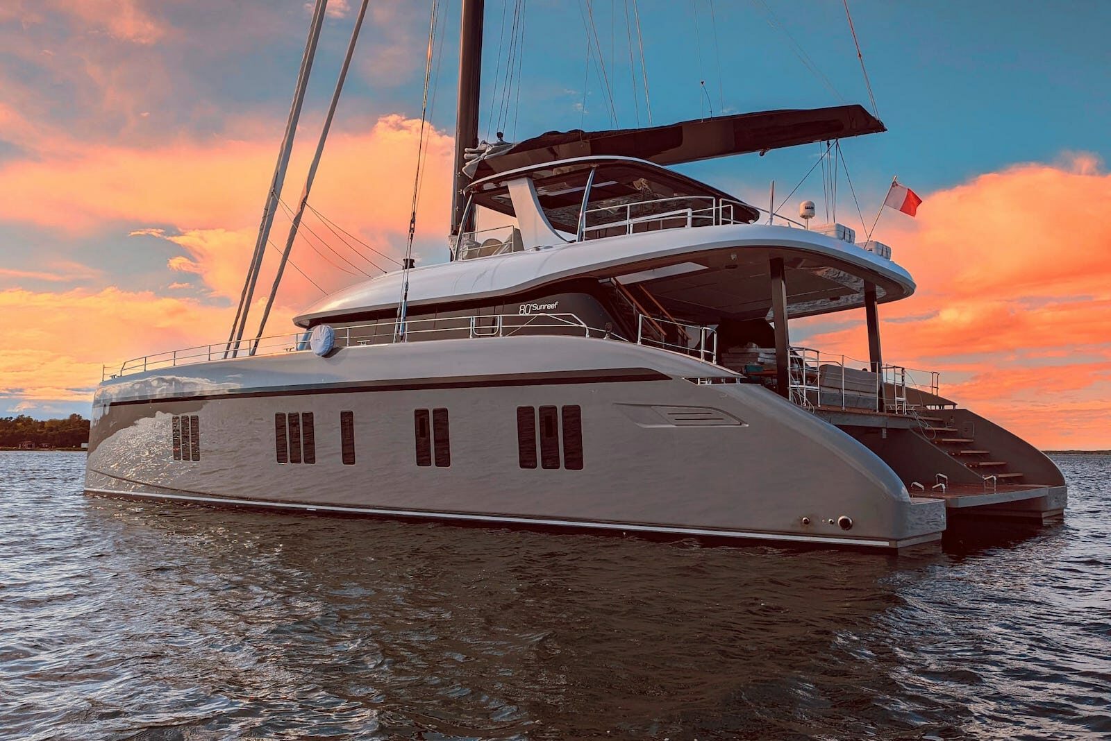 1.1 Luxury yacht GREYB.jpg