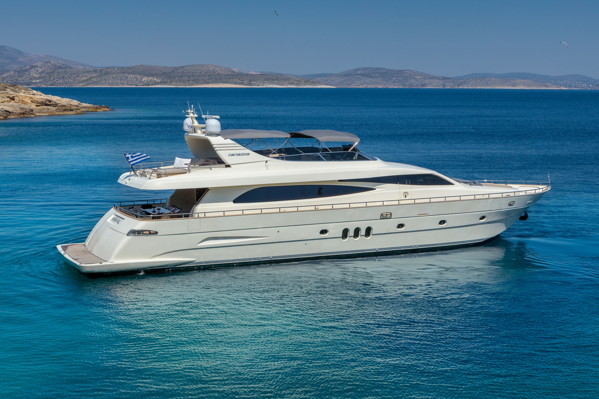 1.1 Luxury yacht MIRAVAL.jpg