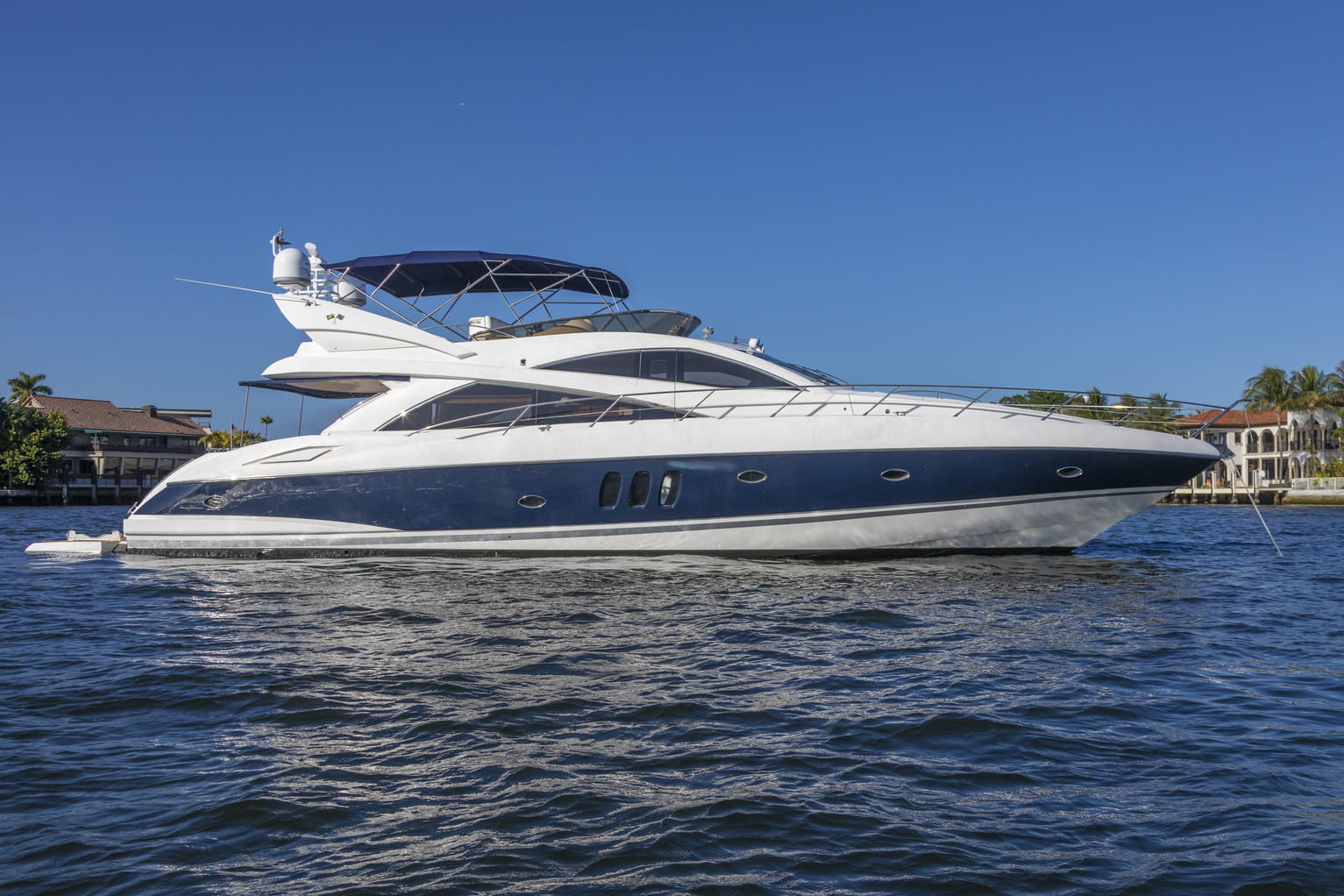1.1 Motor Yacht UNFORGETTABLE.jpg
