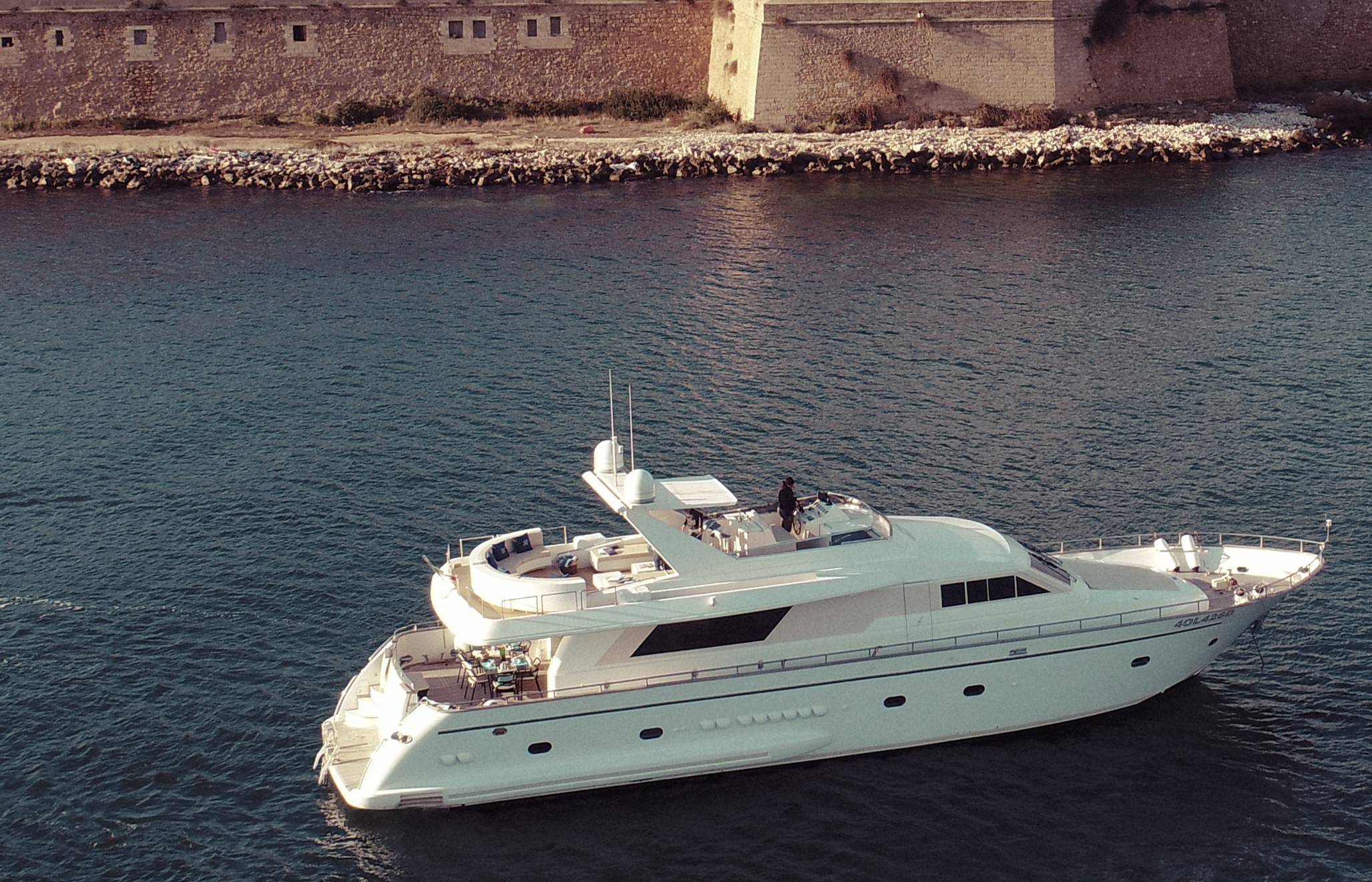 1.1 Motor yacht BEYOND.jpg