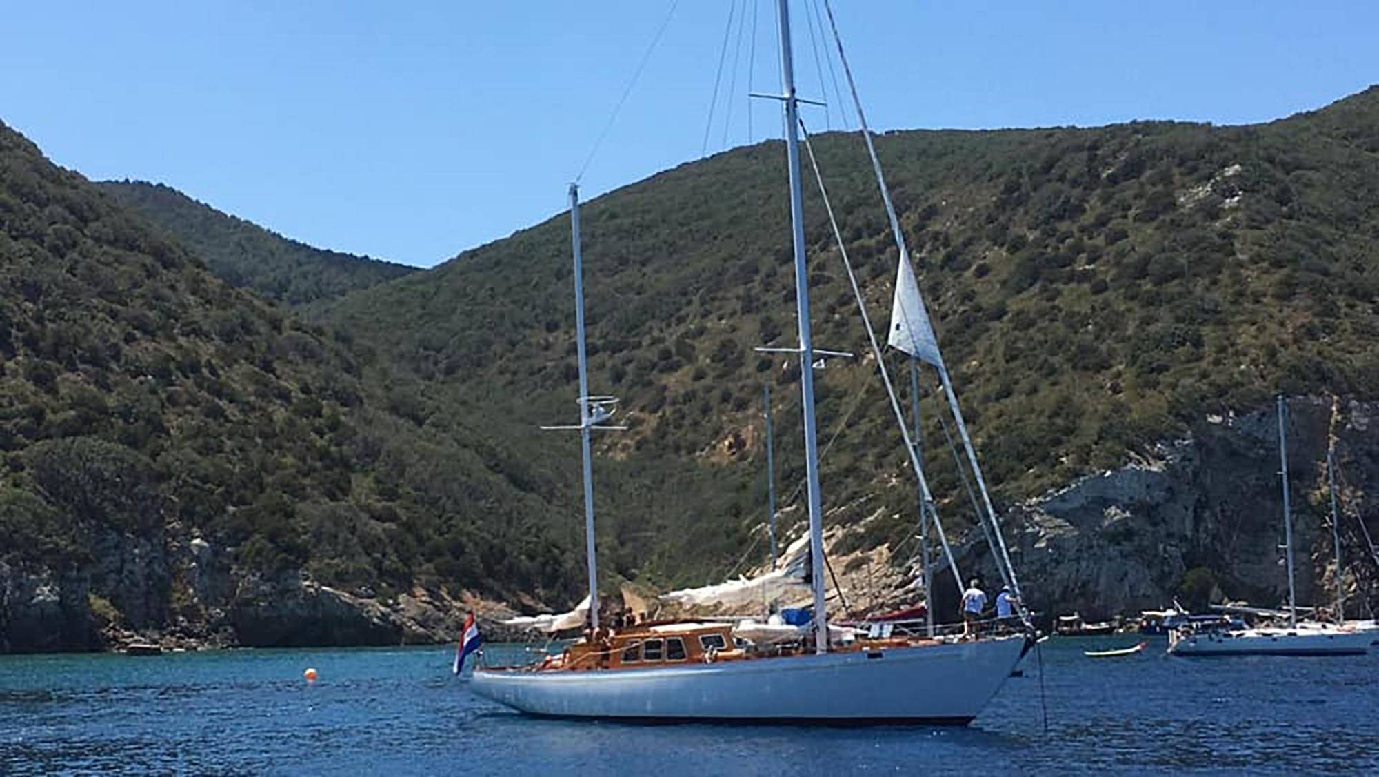 1.1 Sailing Yacth MAGDALUS II.jpg