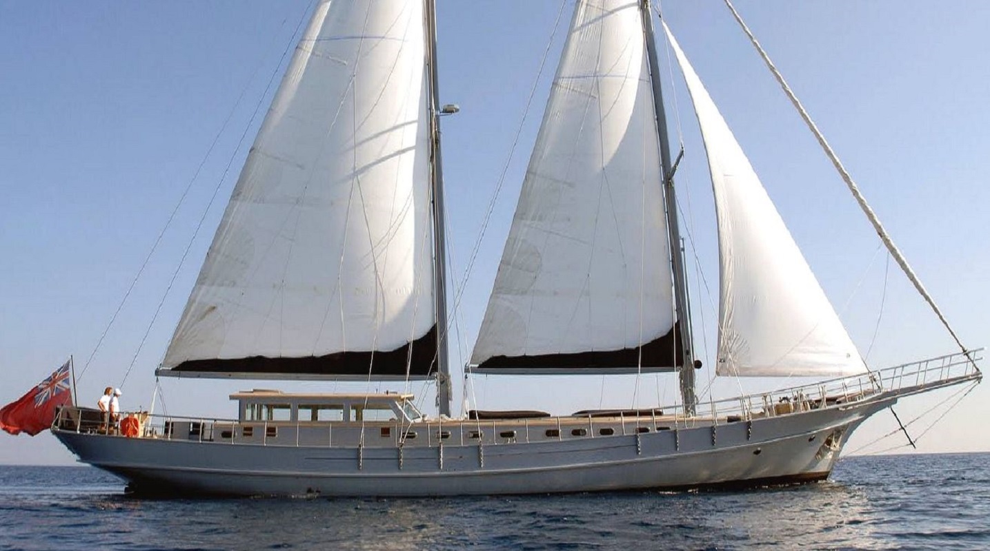1.1 Sailing yacht LA MER.jpg